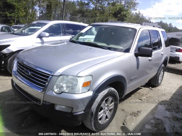 1FMEU63E67UA87602 - 2007 FORD EXPLORER XLT SILVER photo 2