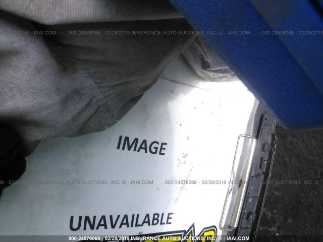 YV1RH59HX42391488 - 2004 VOLVO S60 2.5T SILVER photo 10