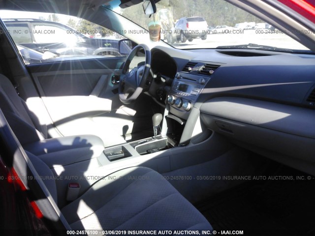 4T1BE46K69U408692 - 2009 TOYOTA CAMRY SE/LE/XLE RED photo 5