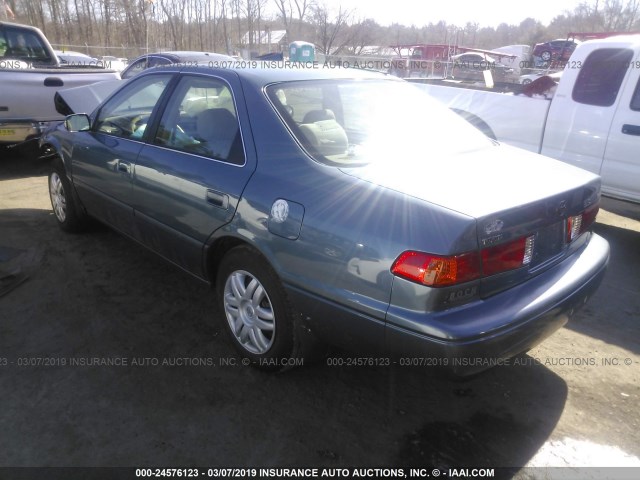 4T1BG22K81U817155 - 2001 TOYOTA CAMRY CE/LE/XLE 蓝色 照片 3