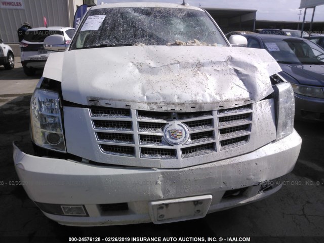 1GYS4HEF6BR324488 - 2011 CADILLAC ESCALADE ESV LUXURY WHITE photo 6