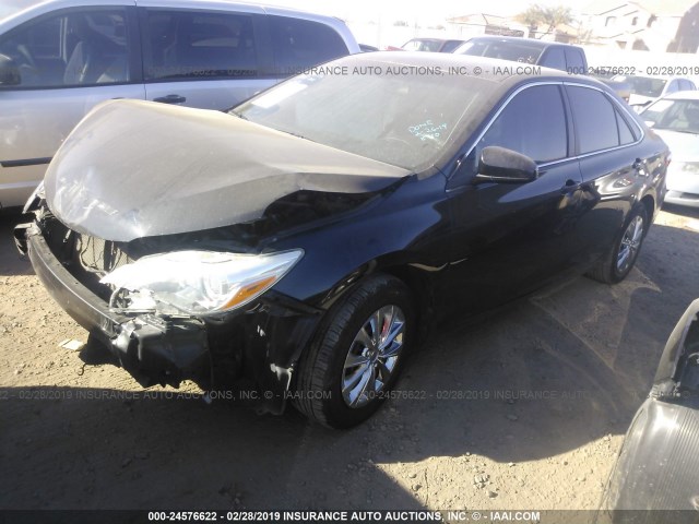 4T1BF1FK3FU925939 - 2015 TOYOTA CAMRY LE/XLE/SE/XSE BLACK photo 2