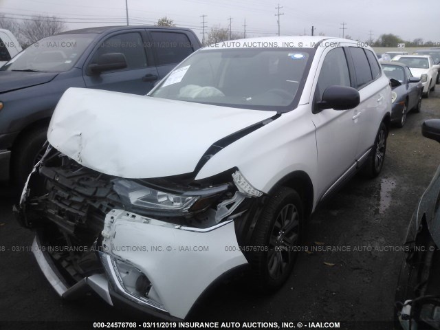 JA4AD2A37JZ045912 - 2018 MITSUBISHI OUTLANDER ES WHITE photo 2