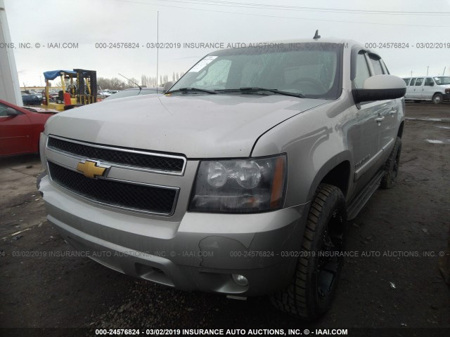 3GNFK12358G159905 - 2008 CHEVROLET AVALANCHE K1500 SILVER photo 2