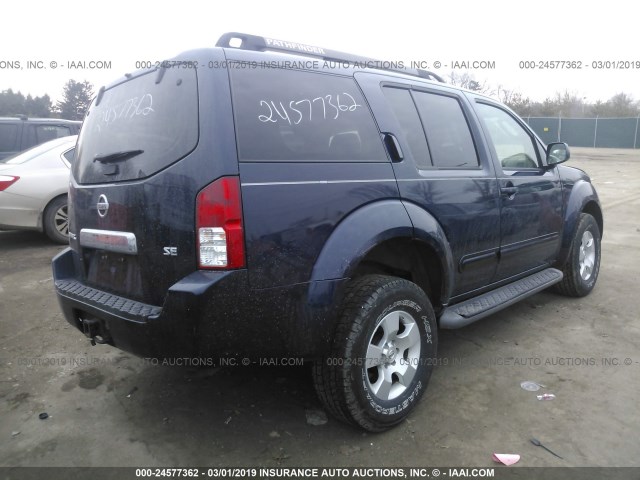 5N1AR18W56C640099 - 2006 NISSAN PATHFINDER LE/SE/XE BLUE photo 4