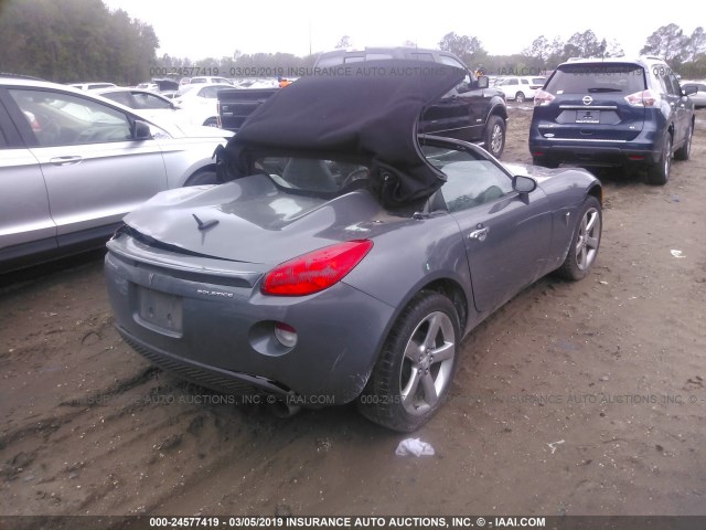 1G2MB35B18Y103680 - 2008 PONTIAC SOLSTICE GRAY photo 4