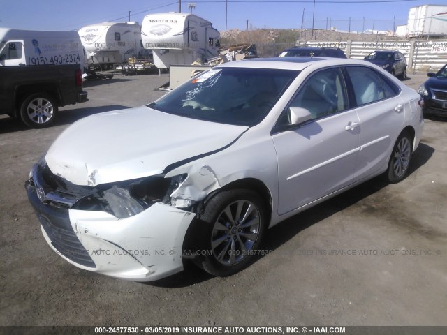 4T1BF1FKXFU943368 - 2015 TOYOTA CAMRY LE/XLE/SE/XSE თეთრი ფოტო 2
