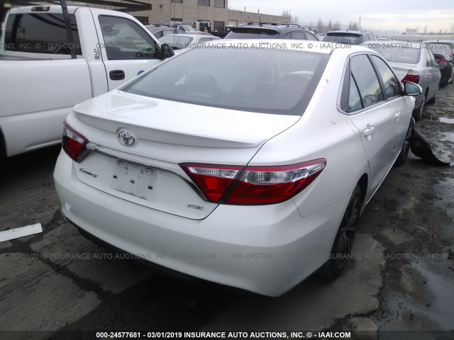 4T1BF1FK0FU912629 - 2015 TOYOTA CAMRY LE/XLE/SE/XSE WHITE photo 4