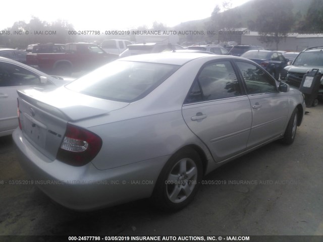 4T1BE32K23U198759 - 2003 TOYOTA CAMRY LE/XLE/SE GRAY photo 4