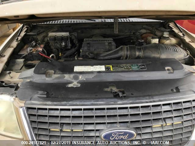 1FMPU16575LA52416 - 2005 FORD EXPEDITION XLT TAN photo 10