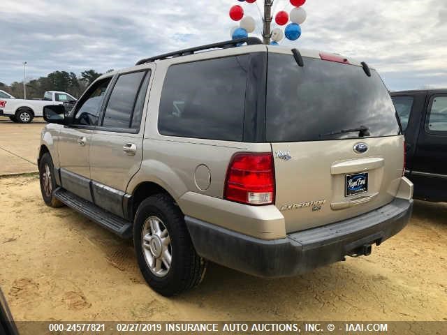 1FMPU16575LA52416 - 2005 FORD EXPEDITION XLT TAN photo 3