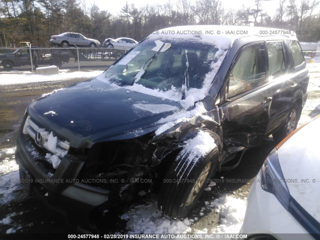 2HKYF18116H554065 - 2006 HONDA PILOT LX GRAY photo 2