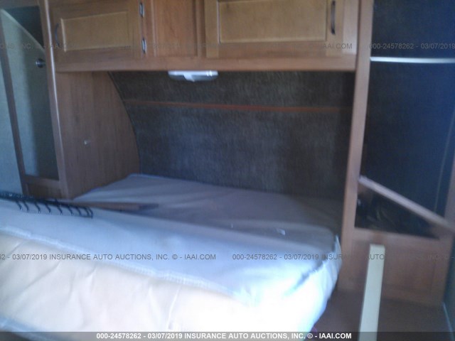 4X4TCKD23EX117589 - 2014 FOREST RIVER OTHER  WHITE photo 5