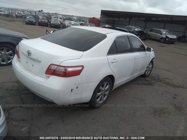 4T1BE46K77U599827 - 2007 TOYOTA CAMRY NEW GENERAT CE/LE/XLE/SE WHITE photo 4