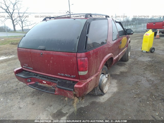 1GNCS18W72K207408 - 2002 CHEVROLET BLAZER MAROON photo 4