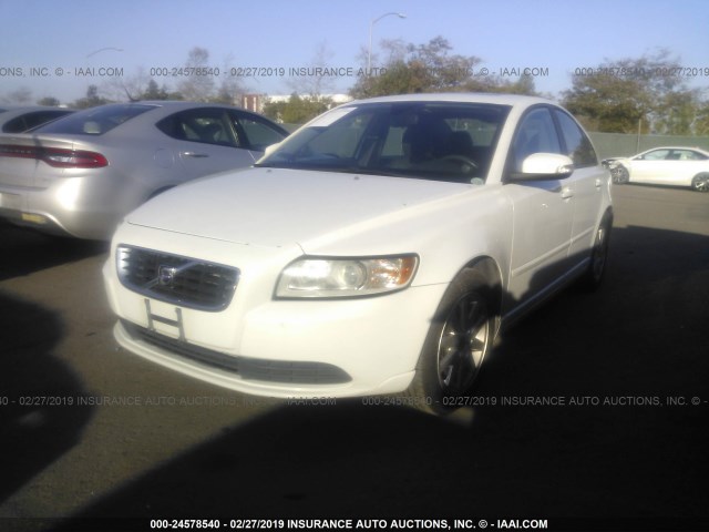 YV1MS382482383602 - 2008 VOLVO S40 2.4I WHITE photo 2