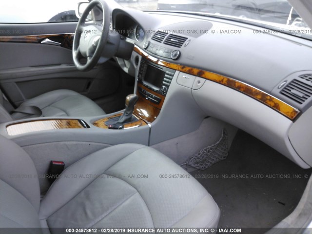 WDBUF56J16A897330 - 2006 MERCEDES-BENZ E 350 SILVER photo 5