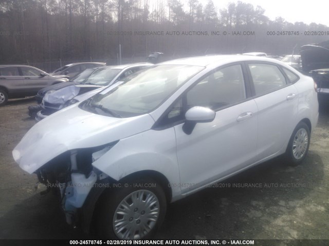 3FADP4AJXGM128464 - 2016 FORD FIESTA S WHITE photo 2