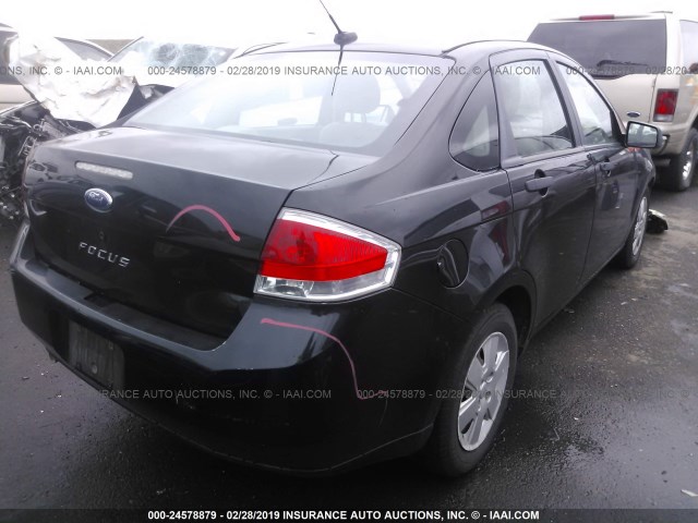 1FAHP34N18W116666 - 2008 FORD FOCUS S/SE BLACK photo 4