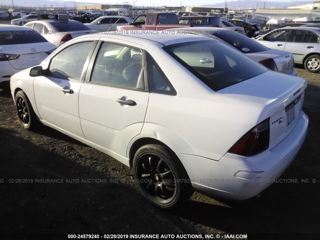 1FAFP34N37W356923 - 2007 FORD FOCUS ZX4/S/SE/SES WHITE photo 3