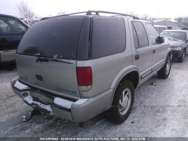 1GNDT13W5Y2173468 - 2000 CHEVROLET BLAZER TAN photo 4