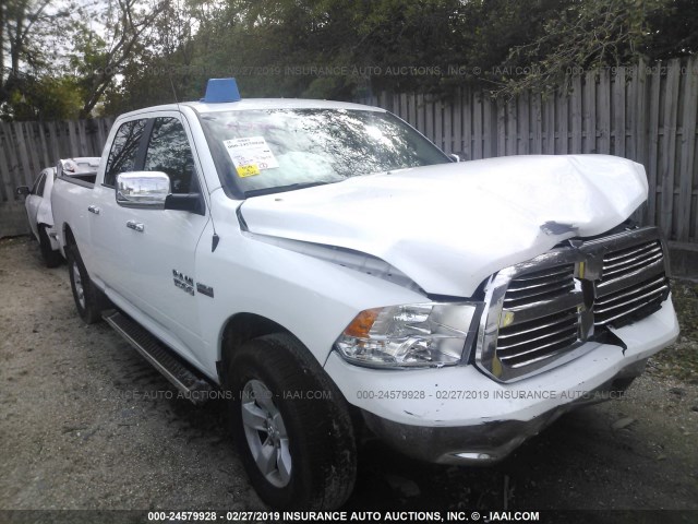 1C6RR7TT3JS176887 - 2018 RAM 1500 SLT 白色 照片 1