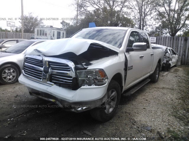 1C6RR7TT3JS176887 - 2018 RAM 1500 SLT 白色 照片 2