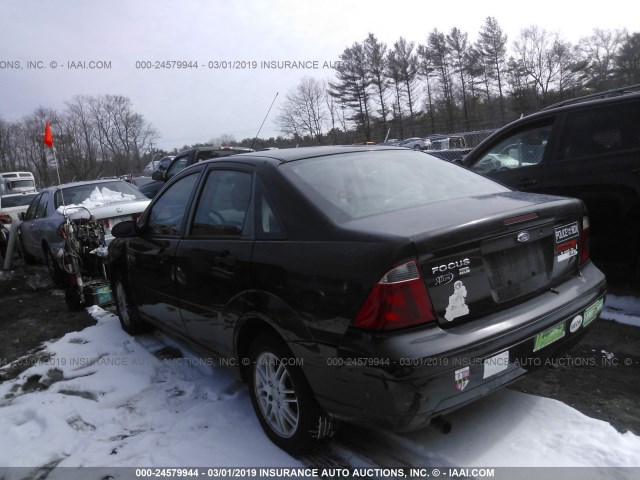 1FAHP34N67W214073 - 2007 FORD FOCUS ZX4/S/SE/SES BLACK photo 3