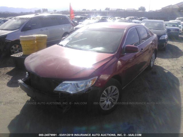 4T4BF1FKXDR285067 - 2013 TOYOTA CAMRY L/SE/LE/XLE 红色 照片 2