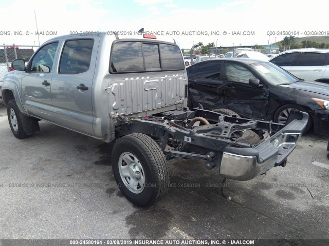 5TFJU4GN1FX067420 - 2015 TOYOTA TACOMA DOUBLE CAB PRERUNNER SILVER photo 3