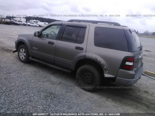 1FMEU73E56UA11583 - 2006 FORD EXPLORER XLT TAN photo 3