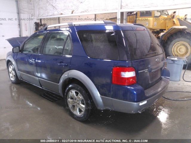 1FMDK05185GA61765 - 2005 FORD FREESTYLE SEL Dark Blue photo 3