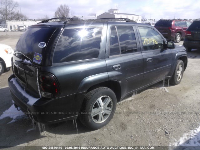 1GNDT13S162135312 - 2006 CHEVROLET TRAILBLAZER LS/LT BLACK photo 4