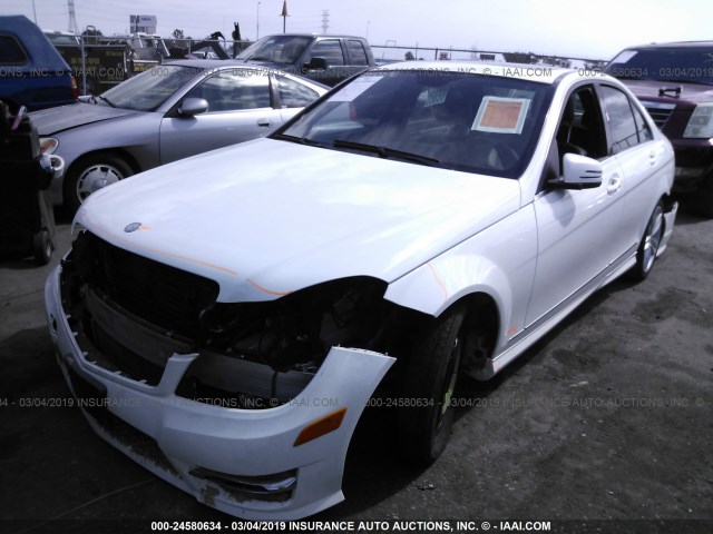 WDDGF4HBXDR247723 - 2013 MERCEDES-BENZ C 250 WHITE photo 2