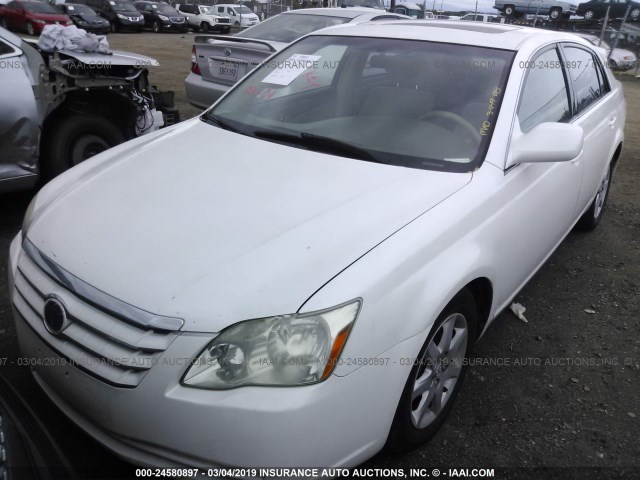 4T1BK36B66U110206 - 2006 TOYOTA AVALON XL/XLS/TOURING/LIMITED WHITE photo 2