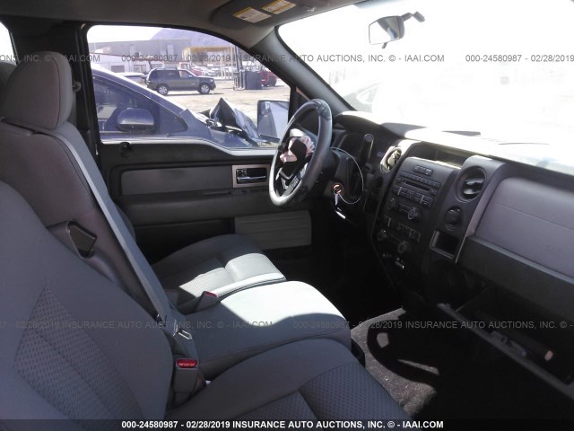 1FTFX1CF0BKD12497 - 2011 FORD F150 SUPER CAB WHITE photo 5