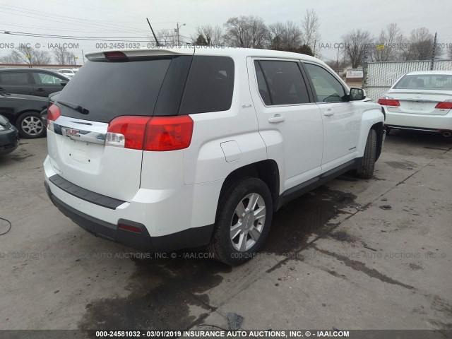 2GKALMEK7D6248115 - 2013 GMC TERRAIN SLE WHITE photo 4