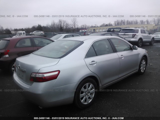 4T1BE46K29U892635 - 2009 TOYOTA CAMRY SE/LE/XLE SILVER photo 4