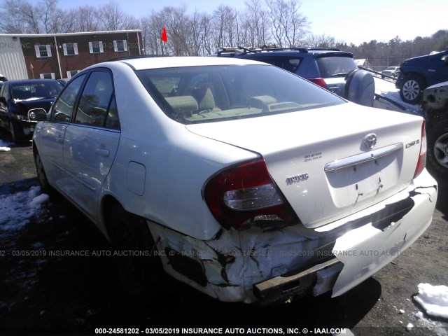4T1BE32K03U234772 - 2003 TOYOTA CAMRY LE/XLE/SE WHITE photo 3