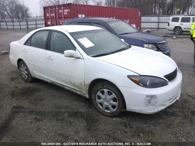 4T1BE32K12U046096 - 2002 TOYOTA CAMRY LE/XLE/SE WHITE photo 1