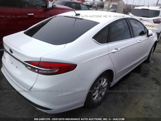 3FA6P0G70JR145040 - 2018 FORD FUSION S WHITE photo 4