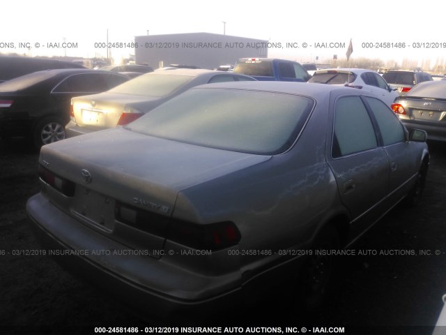 JT2BG22K6W0116061 - 1998 TOYOTA CAMRY CE/LE/XLE BROWN photo 4