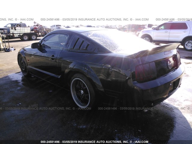 1ZVHT82H385121323 - 2008 FORD MUSTANG GT BLACK photo 3