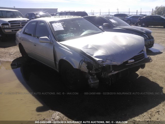 4T1BF22K0YU107678 - 2000 TOYOTA CAMRY LE/XLE 银色 照片 6