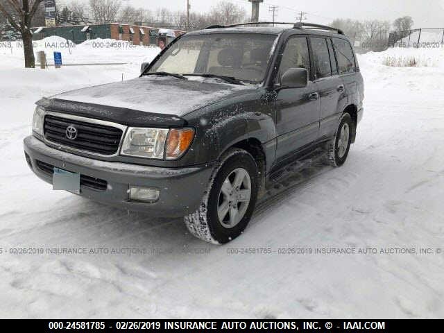 JTEHT05J812007730 - 2001 TOYOTA LAND CRUISER  GRAY photo 2