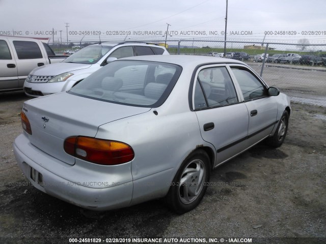 1Y1SK52812Z418290 - 2002 CHEVROLET GEO PRIZM LSI SILVER photo 4