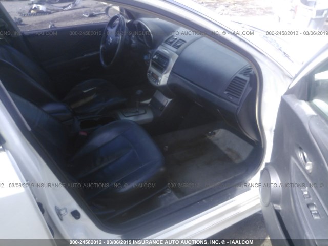 1N4BL11E73C212001 - 2003 NISSAN ALTIMA SE WHITE photo 5