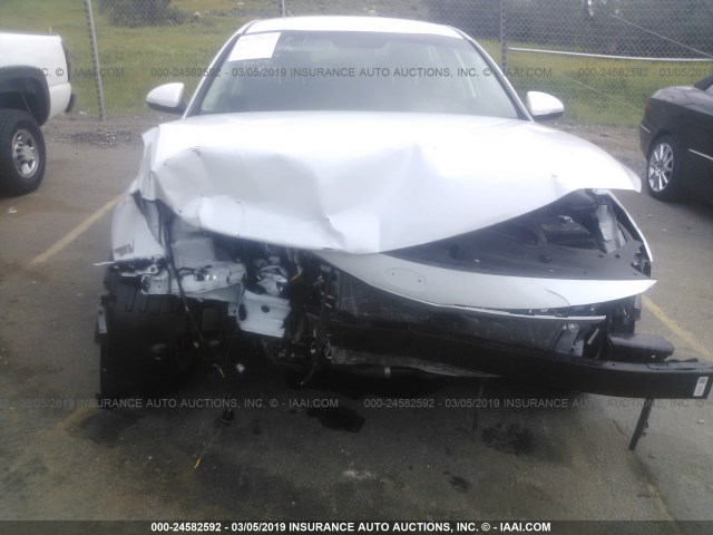 5XXGT4L30JG264418 - 2018 KIA OPTIMA LX/S WHITE photo 6