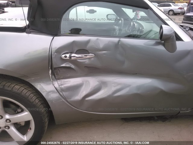 1G2MB35B16Y116572 - 2006 PONTIAC SOLSTICE GRAY photo 6