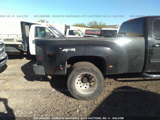 1GTJK33628F116597 - 2008 GMC SIERRA K3500 BLACK photo 7